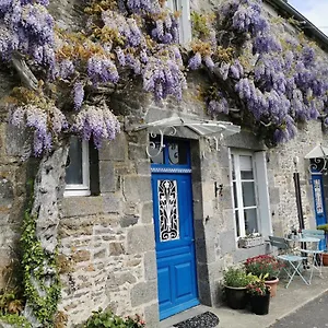 'les Portes Bleues' D'hotes Couette-café