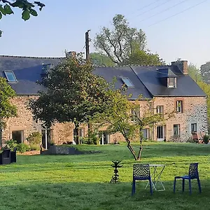 L'eau Qui Dort - Et Tables D'hotes Couette-café